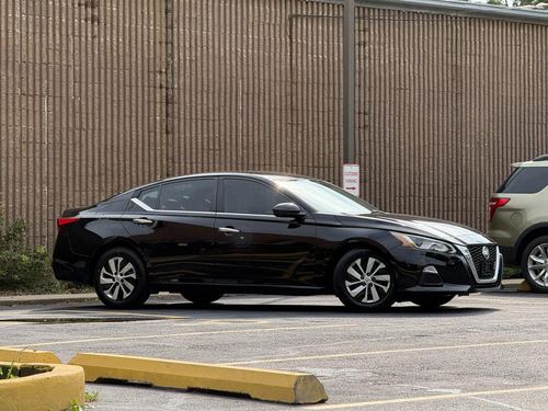 2020 Nissan Altima — photo 9