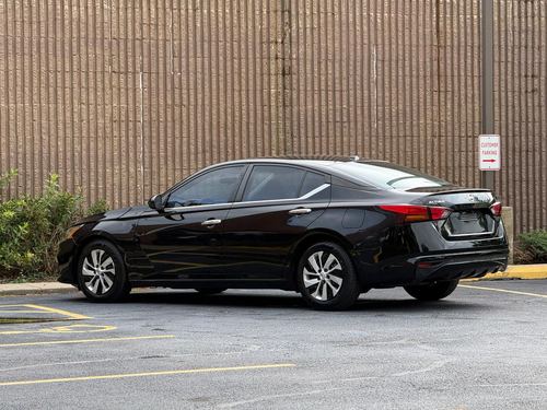 2020 Nissan Altima — photo 12