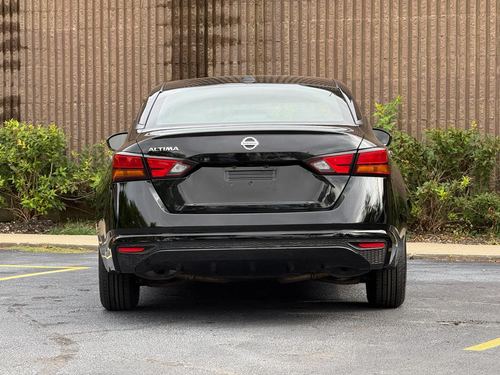 2020 Nissan Altima — photo 16