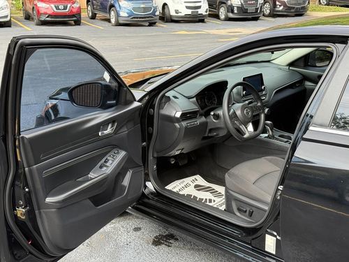 2020 Nissan Altima — photo 24