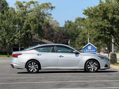 2020 Nissan Altima — photo 10