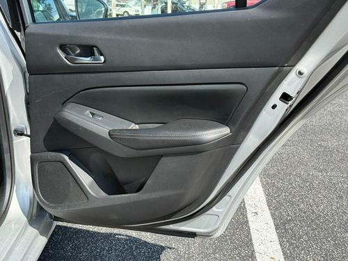 2020 Nissan Altima — photo 34