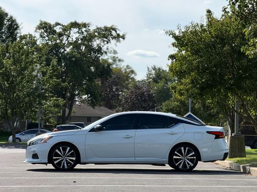 2020 Nissan Altima SR FWD — photo 5
