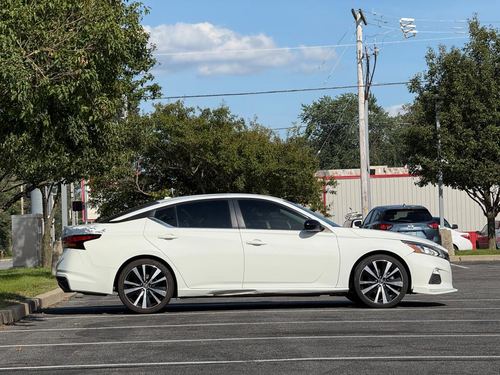 2020 Nissan Altima SR FWD — photo 11