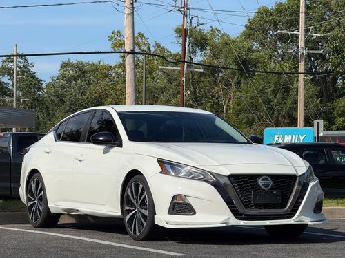 2020 Nissan Altima SR FWD
