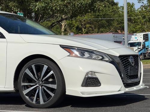 2020 Nissan Altima SR FWD — photo 15