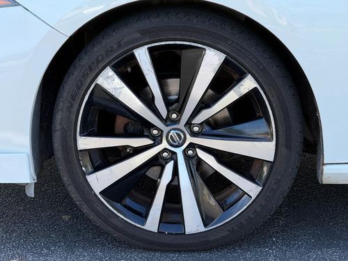 2020 Nissan Altima SR FWD — photo 19