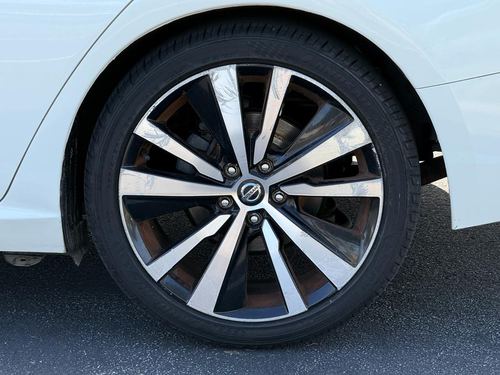 2020 Nissan Altima SR FWD — photo 20