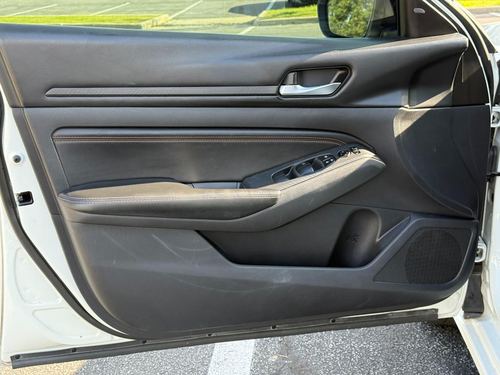 2020 Nissan Altima SR FWD — photo 21