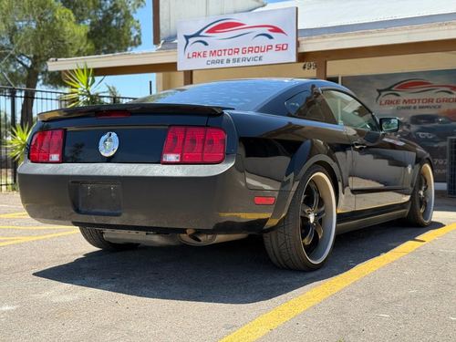 2009 Ford Mustang Premium — photo 10