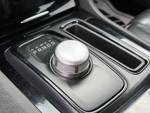 2019 Chrysler 300 — photo 28