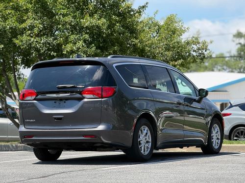2021 Chrysler Voyager — photo 7