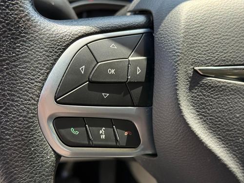 2021 Chrysler Voyager — photo 19