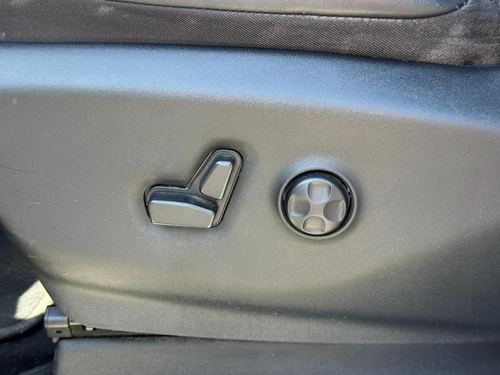 2021 Chrysler Voyager — photo 21