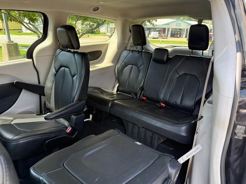 2021 Chrysler Voyager — photo 22