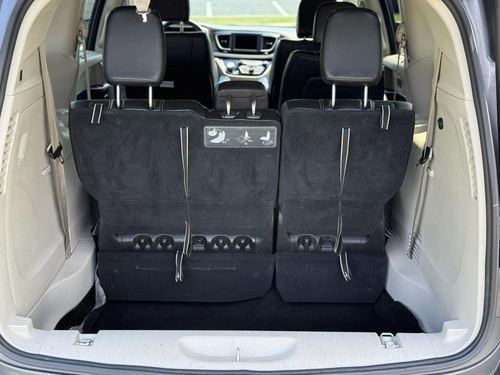 2021 Chrysler Voyager — photo 24