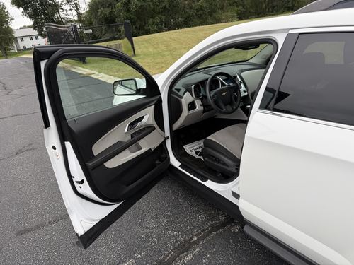 2010 Chevrolet Equinox — photo 27