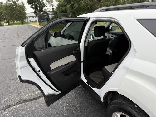 2010 Chevrolet Equinox — photo 36