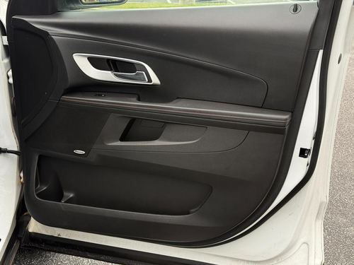 2011 Chevrolet Equinox LTZ — photo 35