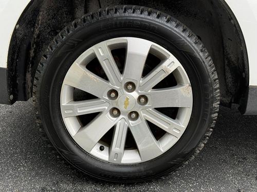 2011 Chevrolet Equinox LTZ — photo 38