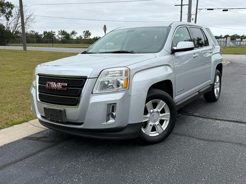 2011 GMC Terrain — photo 2