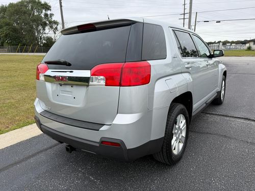 2011 GMC Terrain — photo 8