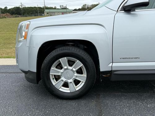 2011 GMC Terrain — photo 9