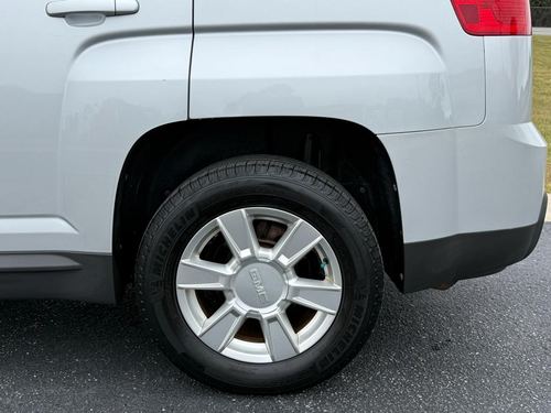 2011 GMC Terrain — photo 10