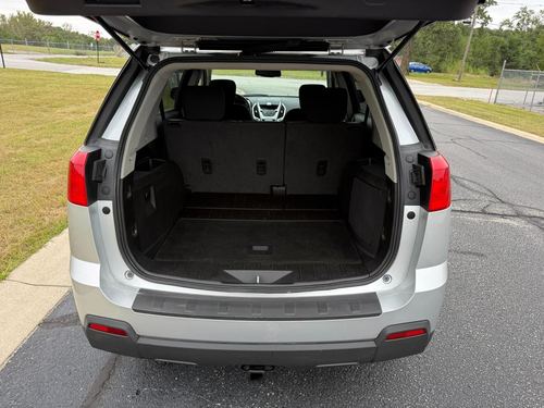 2011 GMC Terrain — photo 12