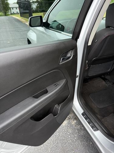 2011 GMC Terrain — photo 33