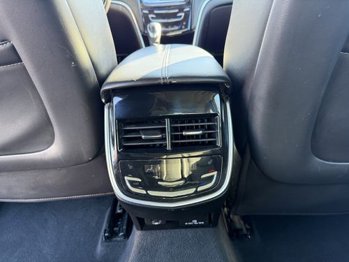 2019 Cadillac Xts — photo 32