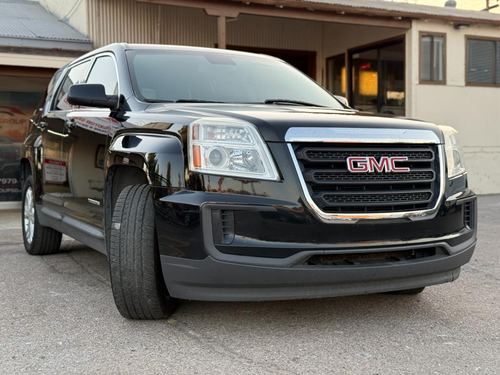 2017 GMC Terrain — photo 13