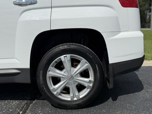 2017 GMC Terrain — photo 9