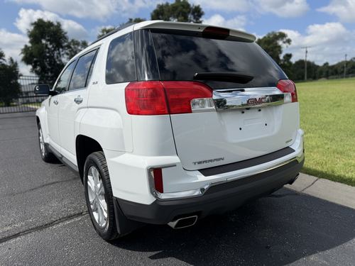 2017 GMC Terrain — photo 15