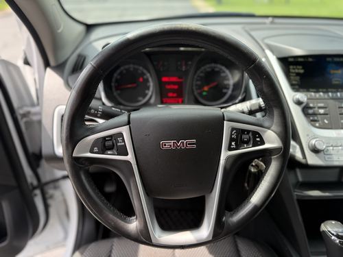 2017 GMC Terrain — photo 26