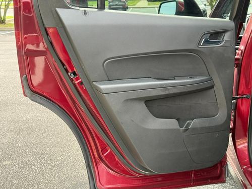 2017 Chevrolet Equinox — photo 22