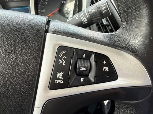 2017 Chevrolet Equinox LT / FL — photo 17