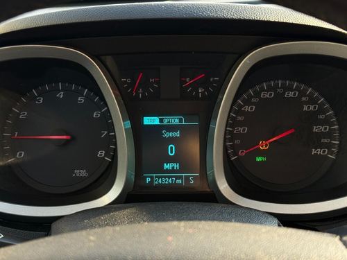 2013 Chevrolet Equinox — photo 26