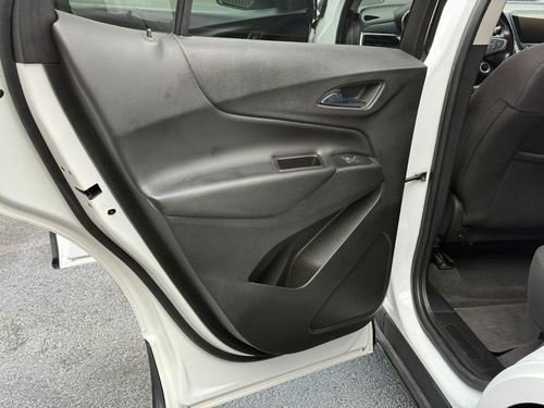 2018 Chevrolet Equinox — photo 24