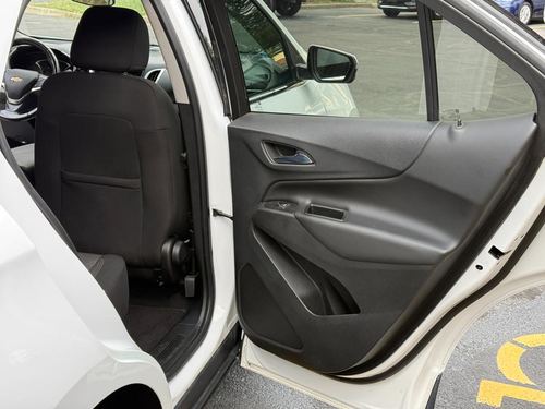 2018 Chevrolet Equinox — photo 25