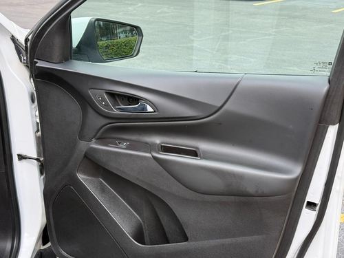 2018 Chevrolet Equinox — photo 31