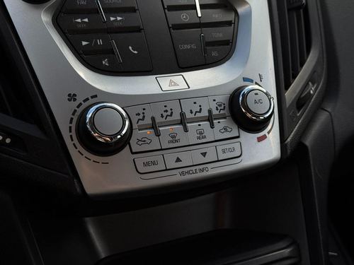 2017 Chevrolet Equinox — photo 22
