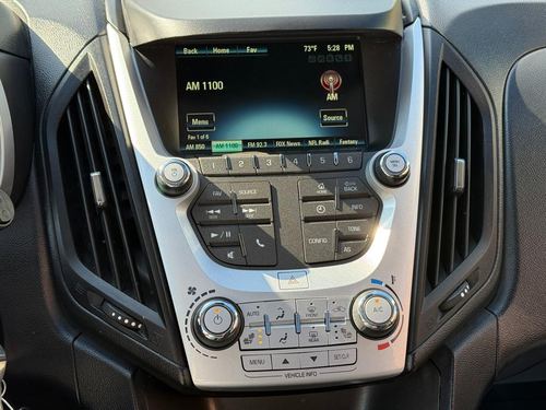 2016 Chevrolet Equinox LT — photo 10
