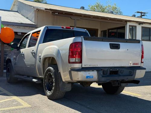 2007 GMC Sierra 1500 — photo 9