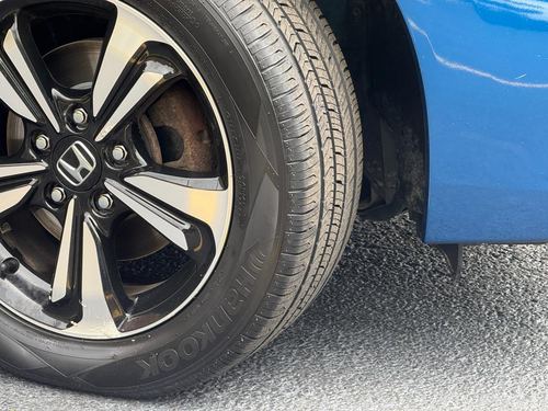2015 Honda Civic — photo 17