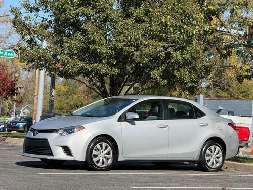 2014 Toyota Corolla — photo 2