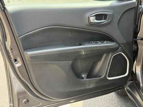 2018 Jeep Compass — photo 23