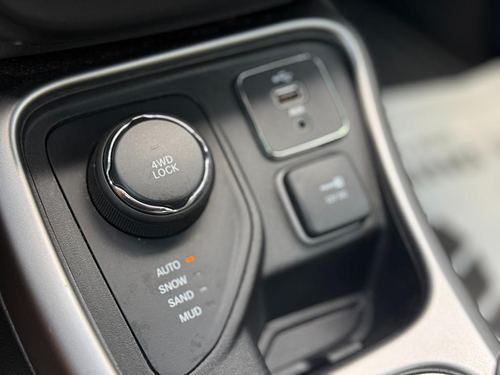 2018 Jeep Compass — photo 24