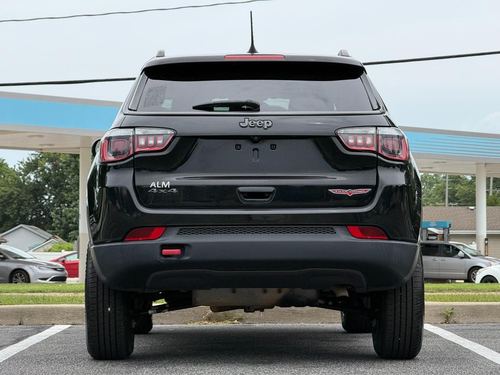 2018 Jeep Compass — photo 12