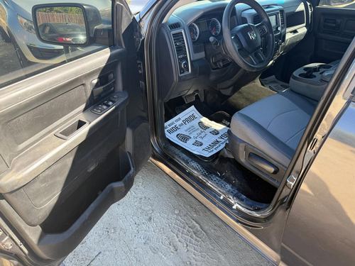 2017 Ram 1500 ST — photo 30